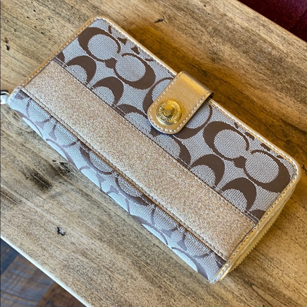 Coach zipper wallet